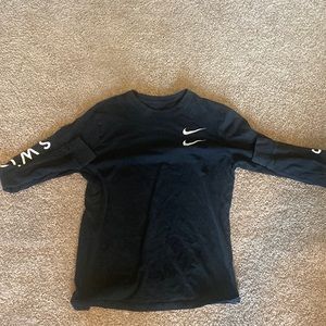 Long Sleeve Nike Shirt, Medium, Black